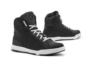 forma-swift-j-dry-shoes-black-white